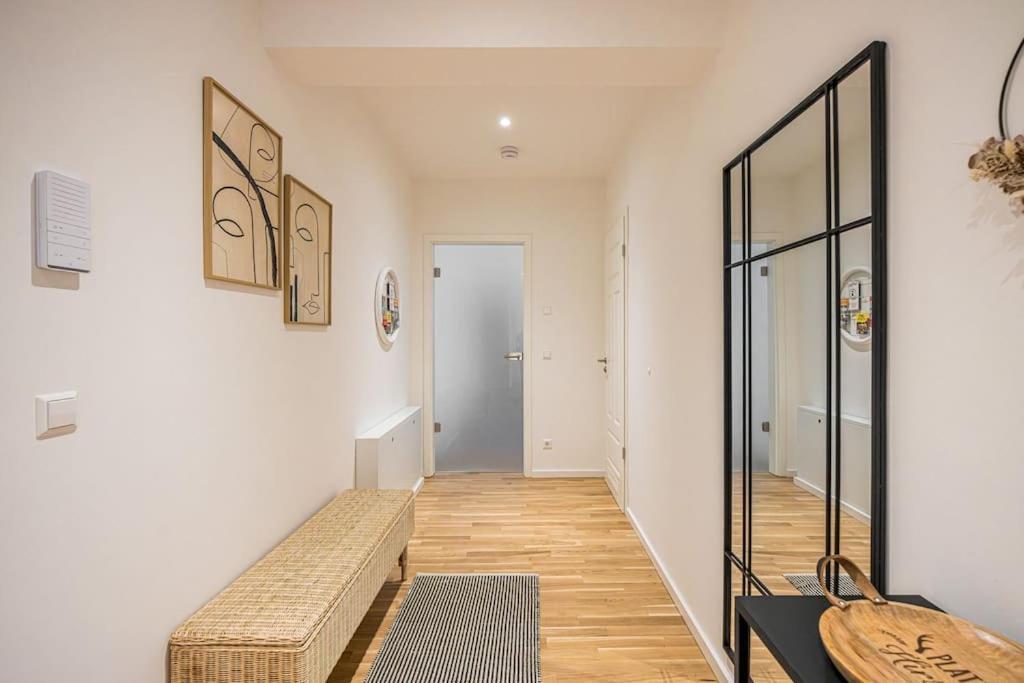 Stylisches Zentrales City-apartment Mit 2 Balkonen Appartement