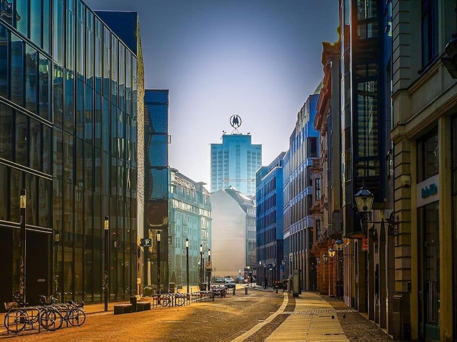Stylisches Zentrales City-apartment Mit 2 Balkonen * Leipzig